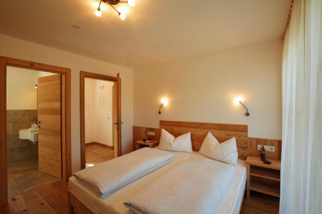 Refugium Laflu Apartments Корвара-ін-Бадія Номер фото