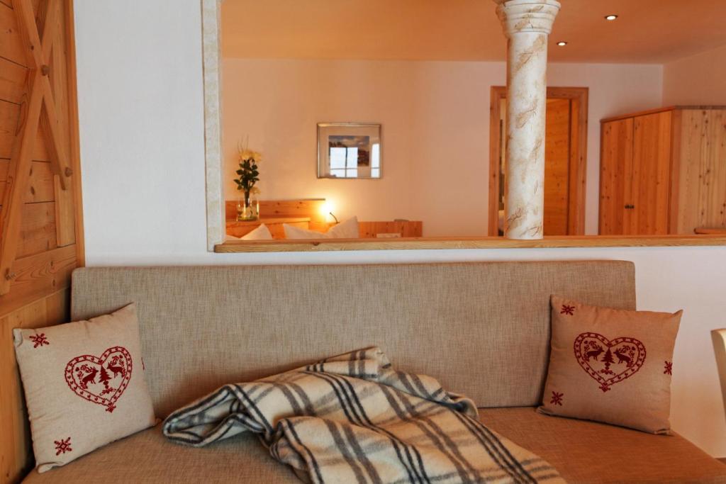 Refugium Laflu Apartments Корвара-ін-Бадія Номер фото